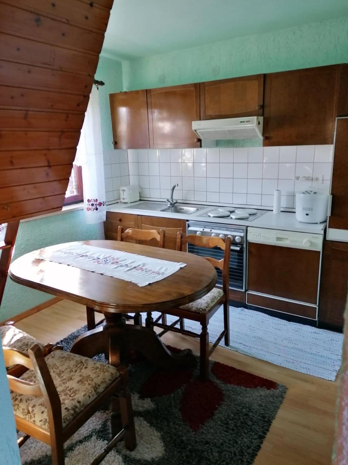 Studio Apartman Barbara Josipdol Zewnętrze zdjęcie